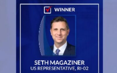 Seta Magaziner gana segundo término en la Cámara Representantes de los Estados Unidos