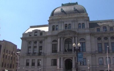 Alcalde Smiley firma nuevo Plan Intengral de la ciudad capital.