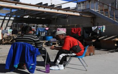 Migrantes en la frontera de México luchan contrarreloj por conseguir asilo en EEUU
