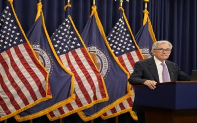 Reserva Federal reduce tasa de interés en cuarto de punto, prevé menos reducciones el próximo año