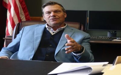 Un aliado clave de Trump en inmigración explica cómo podrían efectuarse las deportaciones masivas