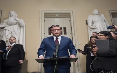 Cámara baja de EEUU aprueba ley de financiación y la envía al Senado