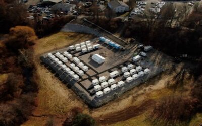 Smiley expresa descontento y preocupación por las frígidas temperaturas y la demora para abrir “Echo Village”