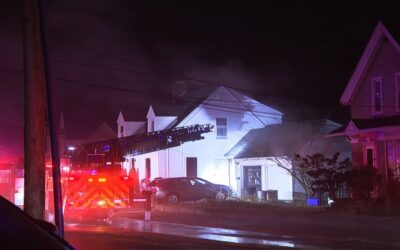 Incendio en Johnston deja 5 personas sin hogar.