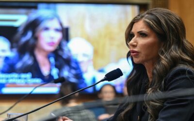 El Senado confirma a Kristi Noem como secretaria del Departamento de Seguridad Nacional de Trump