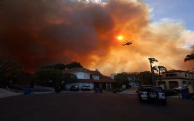 Unas 30.000 personas bajo orden de evacuación por incendio en Los Ángeles