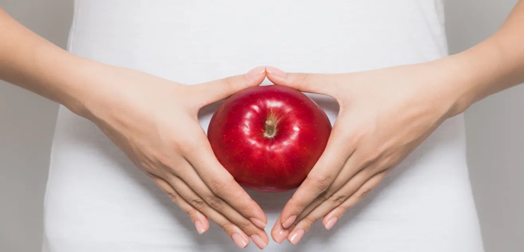 Manzana: la fruta que promueve la limpieza del colon