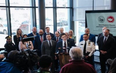 Alcaldes y jefes de policía de Nueva Inglaterra se reúnen en Providence para tratar estrategias policiales, incluido el tema de inmigración..