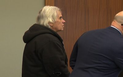 Sospechoso de asesinar a una mujer se queda detenido sin fianza.
