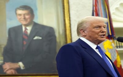 Trump dice que él y Putin acordaron iniciar conversaciones para poner fin a la guerra