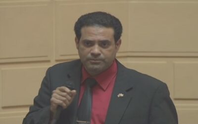 Representante Ramón Pérez propone legislación para que los presos puedan tener visitas conyugales.