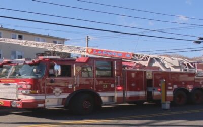 Incendio en Providence deja 15 personas sin hogar.