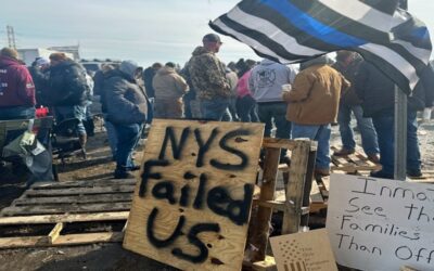 Nueva York despide a 2.000 guardias de prisión que se niegan a volver al trabajo tras huelga ilegal