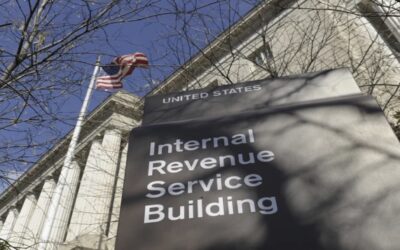 Servicio de impuestos de EEUU firma acuerdo para enviar datos de inmigrantes a ICE