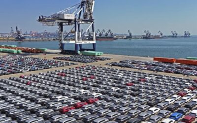 China responde a EEUU con alza de aranceles a productos estadounidenses del 84% al 125%