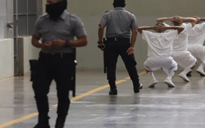 Corte Suprema bloqueó deportaciones bajo Ley de Enemigos Extranjeros