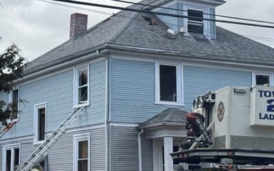 Incendio en Providence deja 5 personas sin hogar.