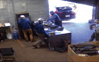 Tres hombres de Rhode Island enfrenta cargos por robo y venta de convertidores catalíticos