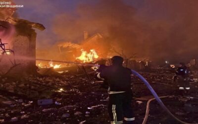 Moscú y Kiev intercambian cientos de prisioneros tras el mayor ataque ruso de misiles y drones