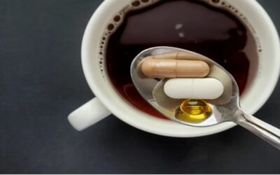 7 medicamentos que no debemos combinar con café
