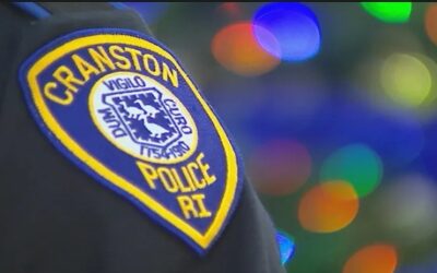 Policía Cranston investiga muerte de un hombre.