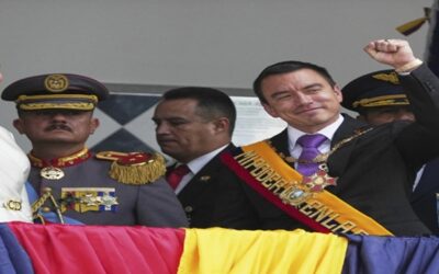 Noboa juramenta para un segundo mandato en Ecuador; promete una base sólida para el crecimiento