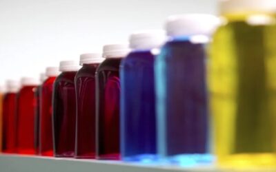 La FDA autoriza el uso de 3 nuevos colorantes hechos de minerales, algas y pétalos de flores