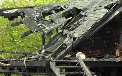 Incendio en Warwick destruye vivienda.