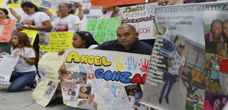 Jueza aprueba uso de Ley de Enemigos Extranjeros para deportar a venezolanos que pertenezcan al TdA