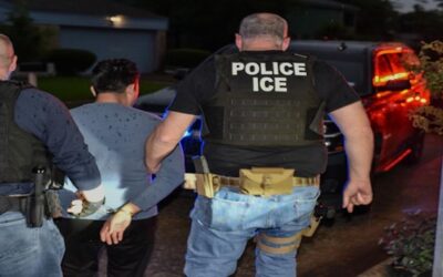 El Gobierno de EE.UU. dice que deportó a 528 personas de la ciudad texana de Houston