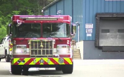 Equipos hazmat responden a derrame químico en fábrica de North Smithfield.