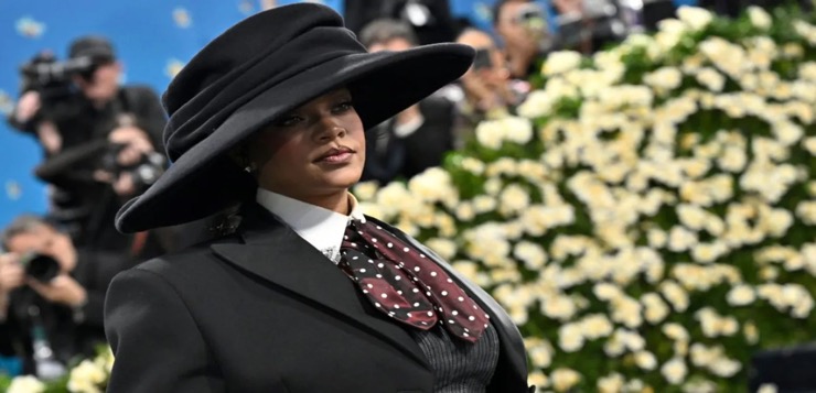 Rihanna regresa a la música con tema inédito para la película de ‘Los Pitufos’