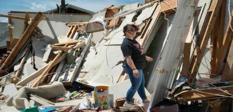 Cifra de muertos por tornados y tormentas sube a 27 en medio de estela de destrucción