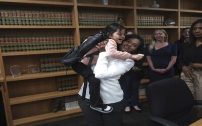 Niña mexicana recibe permiso humanitario para continuar tratamiento vital en EEUU, según abogados