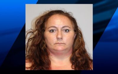 Mujer de Portsmouth comparece en corte con un cargo mayor de poner en peligro a un menor.