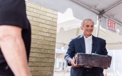 Hospital Miriam revela el contenido de una cápsula del tiempo de los años 50.
