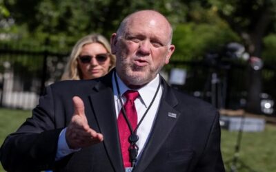ICE mantendrá redadas laborales y priorizará a migrantes “criminales”, dice zar fronterizo