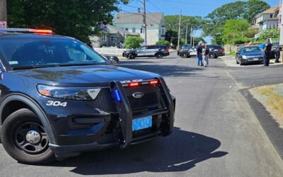 Policía Woonsocket investiga tiroteo.