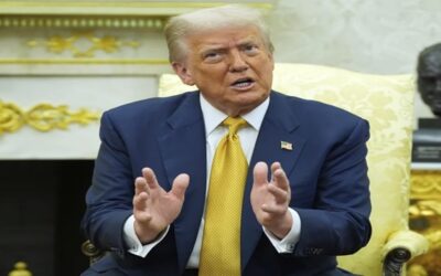 Trump reaviva quejas sobre la investigación de Rusia y acusa a Obama de traición