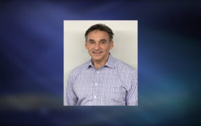 Comité escolar acepta renuncia superintendente Escuelas Públicas Barrington y rescinde contrato con compañía transporte bus escolar.