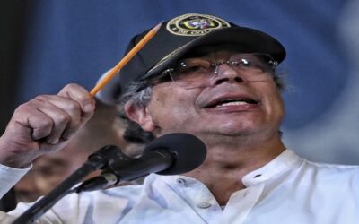 Fiscalía colombiana abre indagación por supuesto plan para sacar a Petro del poder