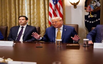 El Supremo permite a Trump reanudar los despidos masivos en el Gobierno