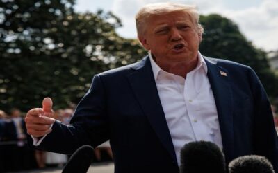 Trump visita Texas tras las inundaciones y rechaza las críticas al sistema de alarmas