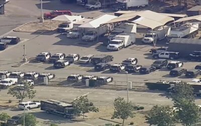 Al menos 3 personas mueren tras explosión en instalación policial de LA, dice secretaria de Justicia