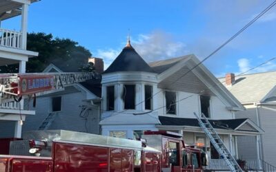 Incendio en Providence deja 4 personas sin hogar.