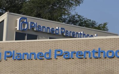 Más de 20 estados demandan al gobierno de EEUU por recortes a Planned Parenthood