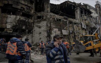 Rusia lanza su mayor ataque en más de un mes, mientras acusa a Ucrania de no estar interesada en la paz