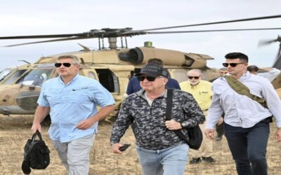 Enviado de EEUU visita sitio de distribución de ayuda en Gaza operado por contratista estadounidense