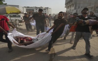Israel mata a 5 periodistas de Al Jazeera y a decenas de personas más que buscaban alimentos en Gaza