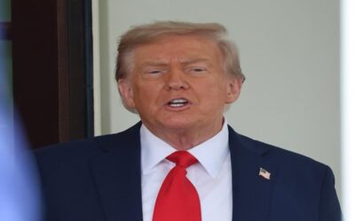 Trump suma otra victoria judicial, libre de una multa millonaria que amenazó su imperio